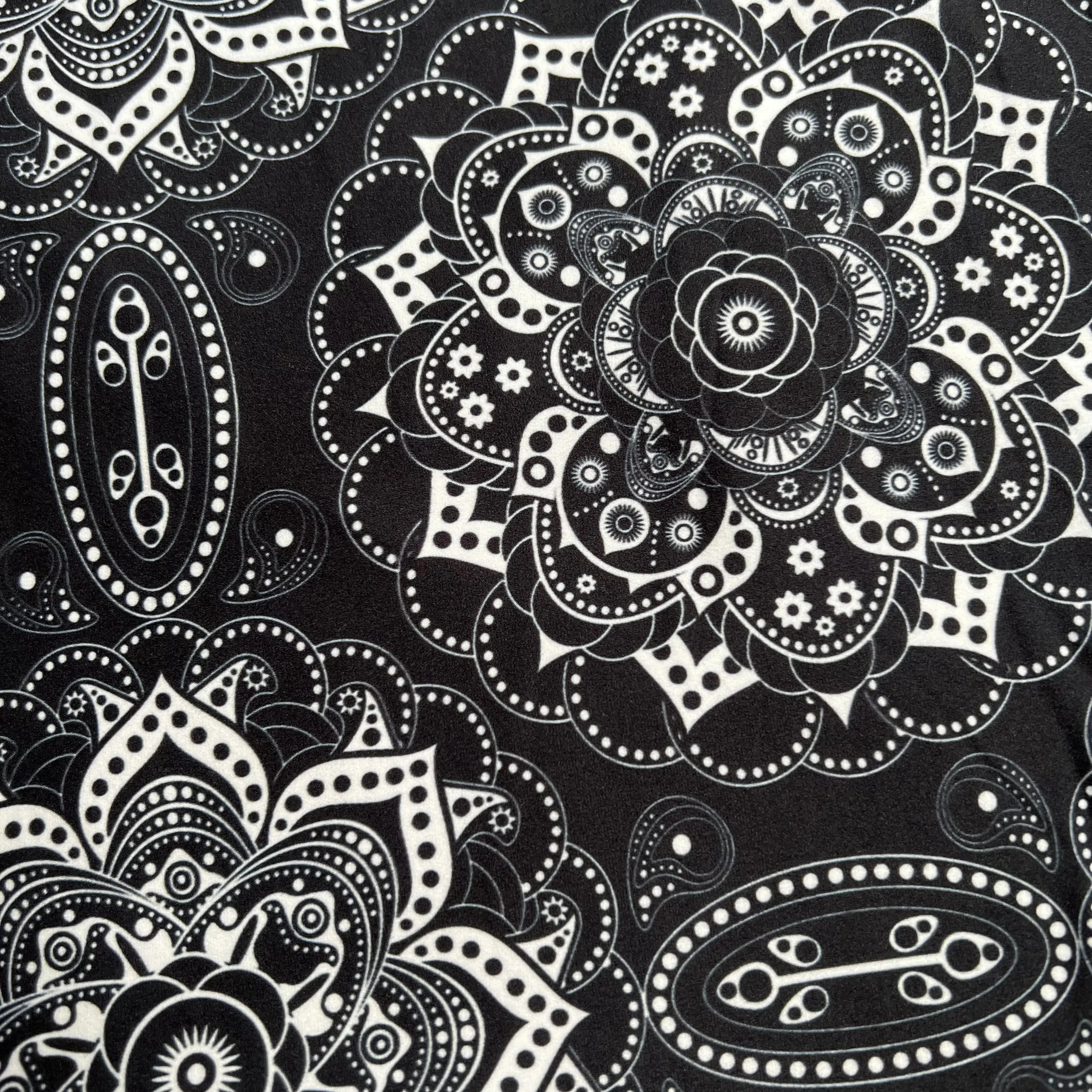 Black & White Soft Mandala Leggings