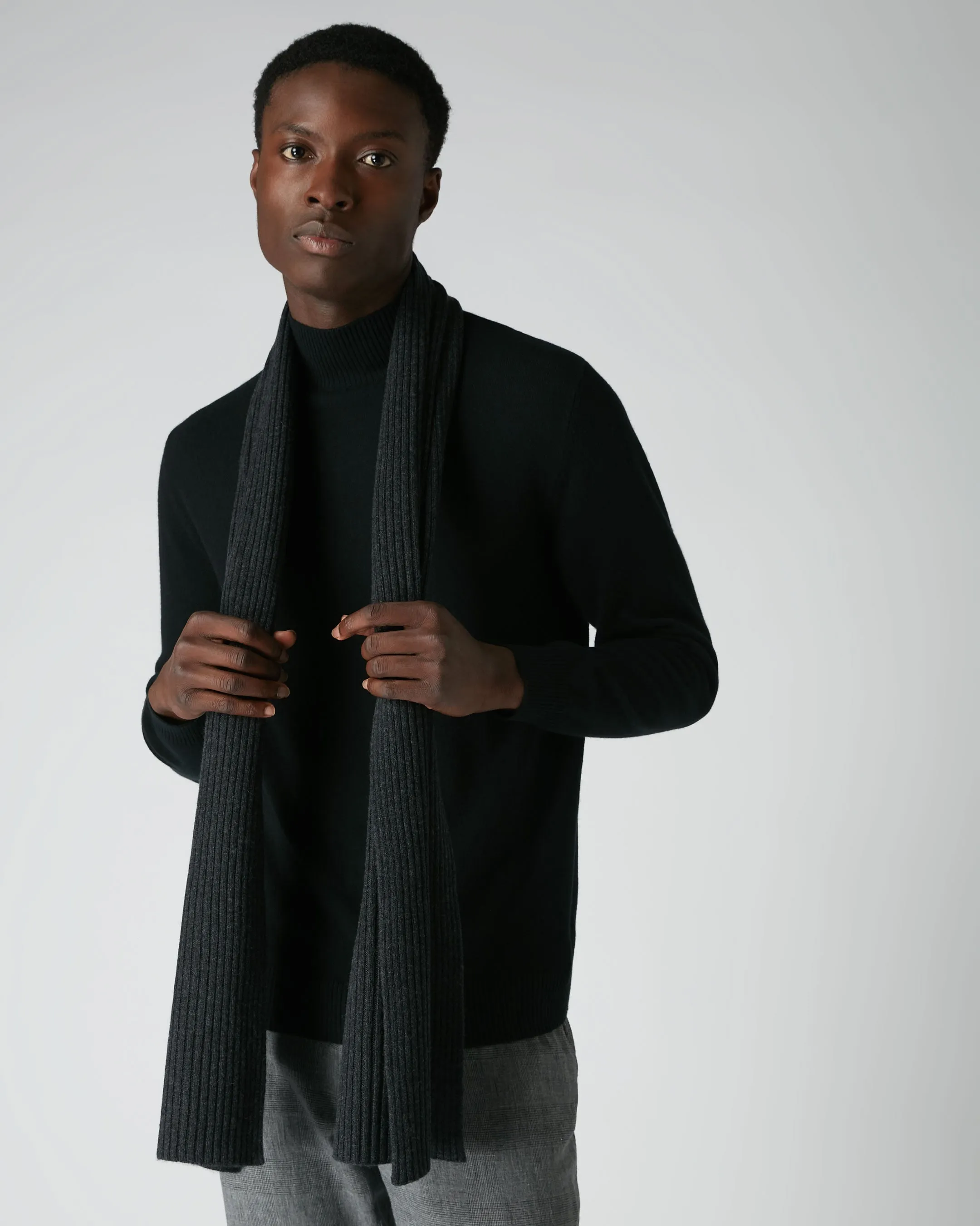 Cashmere Scarf in Dark Charcoal Grey- Unisex Ribbed Style