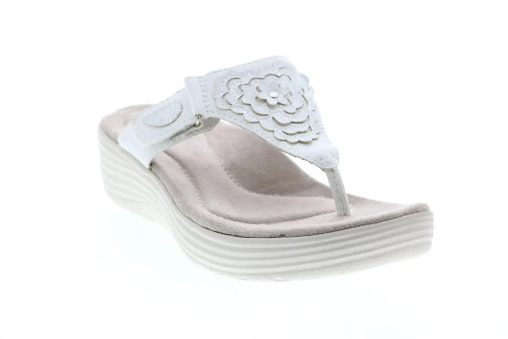 Earth Origins Willow Glenda WILLOW GLENDA WHT Womens White Leather Flip Flops Sandals Shoes