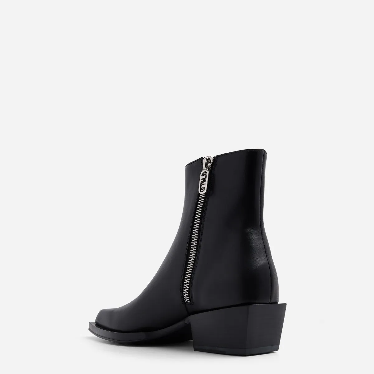 FENDI Ankle Black Leather Boots