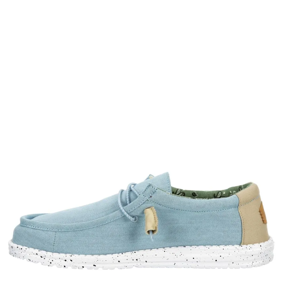 WALLY MENS SLIP ON SNEAKER HEYDUDE