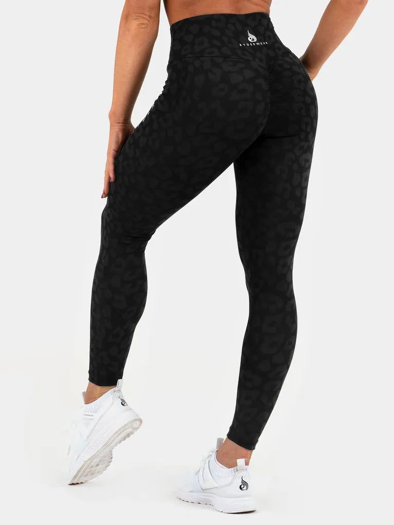 Leopard Black Instinct Scrunch Bum Leggings