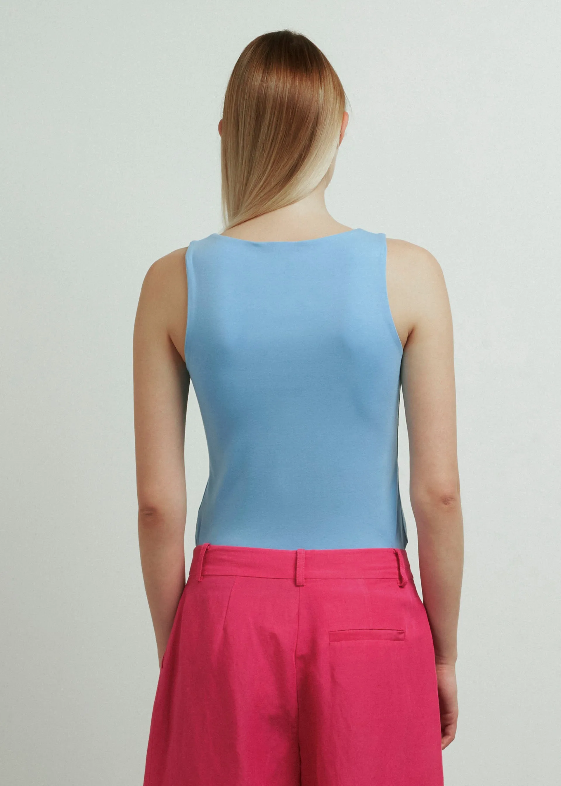 Solid color tank top