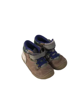 Stride Rite Toddler Sneaker Size 3T EU24.