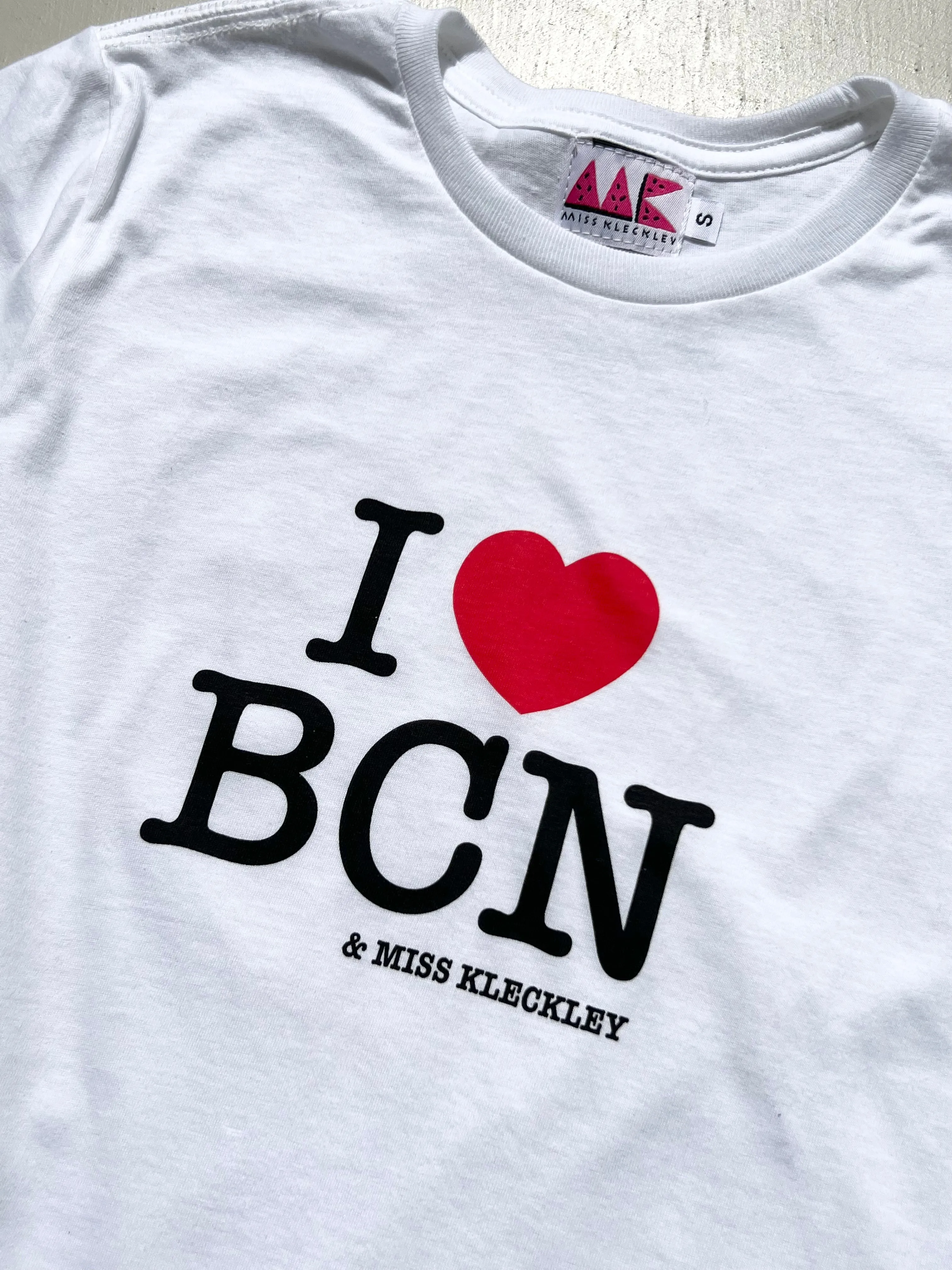 Stylish 'I Love Barcelona' T-Shirt