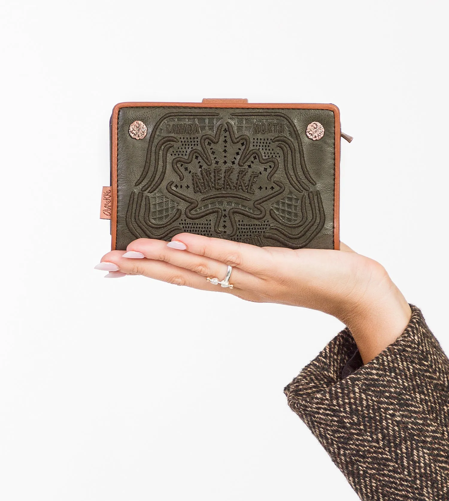 Wild medium wallet